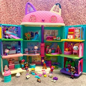 Gabby Dollhouse & Accessories